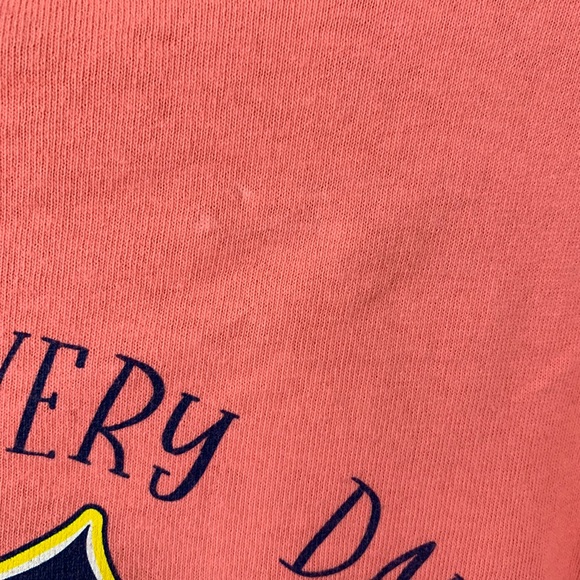 [SOLD]Simply Southern Seek Magic Everyday T Shirt - Picture 6 of 8